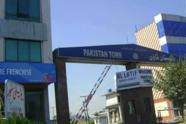 Pakistan Town