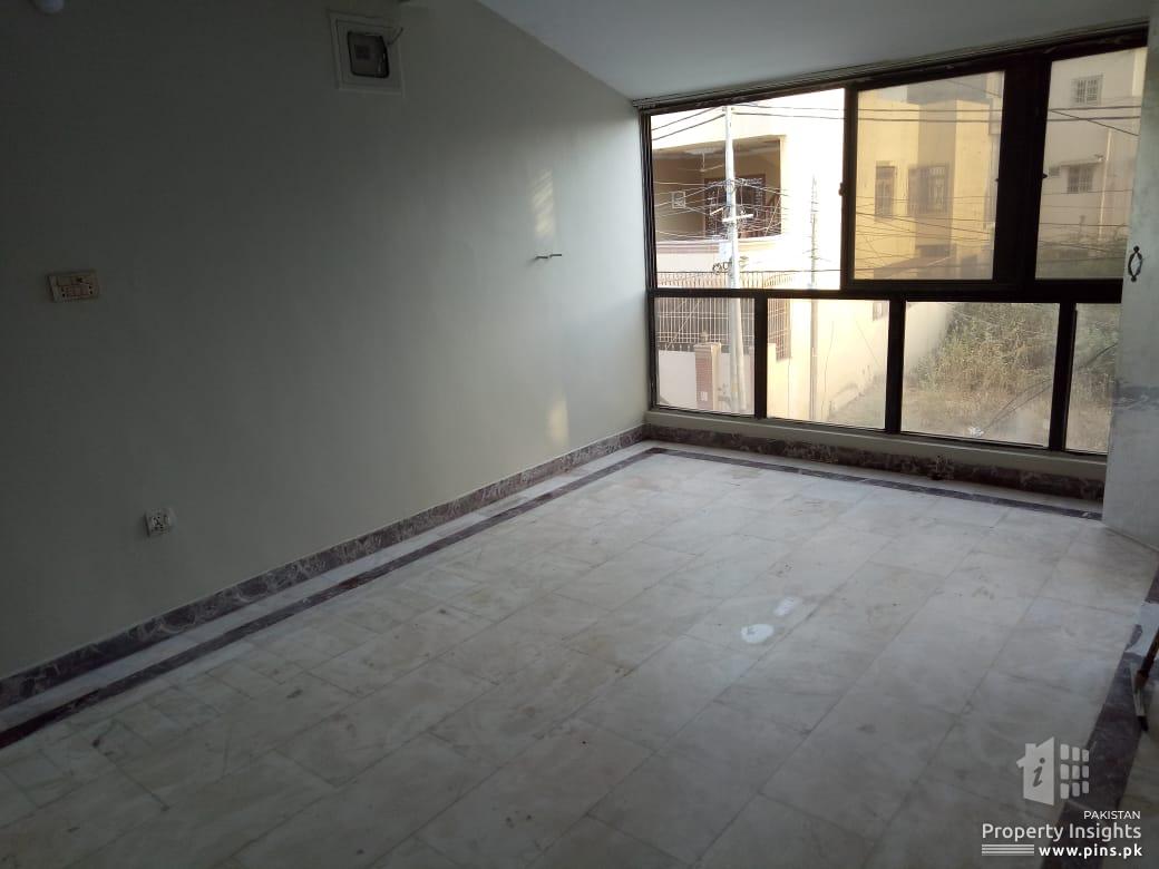 4 bed d.d portion for rent in Block 2 GulistaneJohar Portion for Rent
