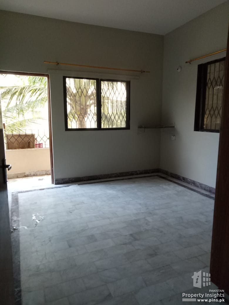 4 bed d.d portion for rent in Block 2 GulistaneJohar Portion for Rent