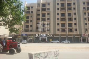 400 sq yards outclass plot for sale in Block 8 Gulistan-e-Johar