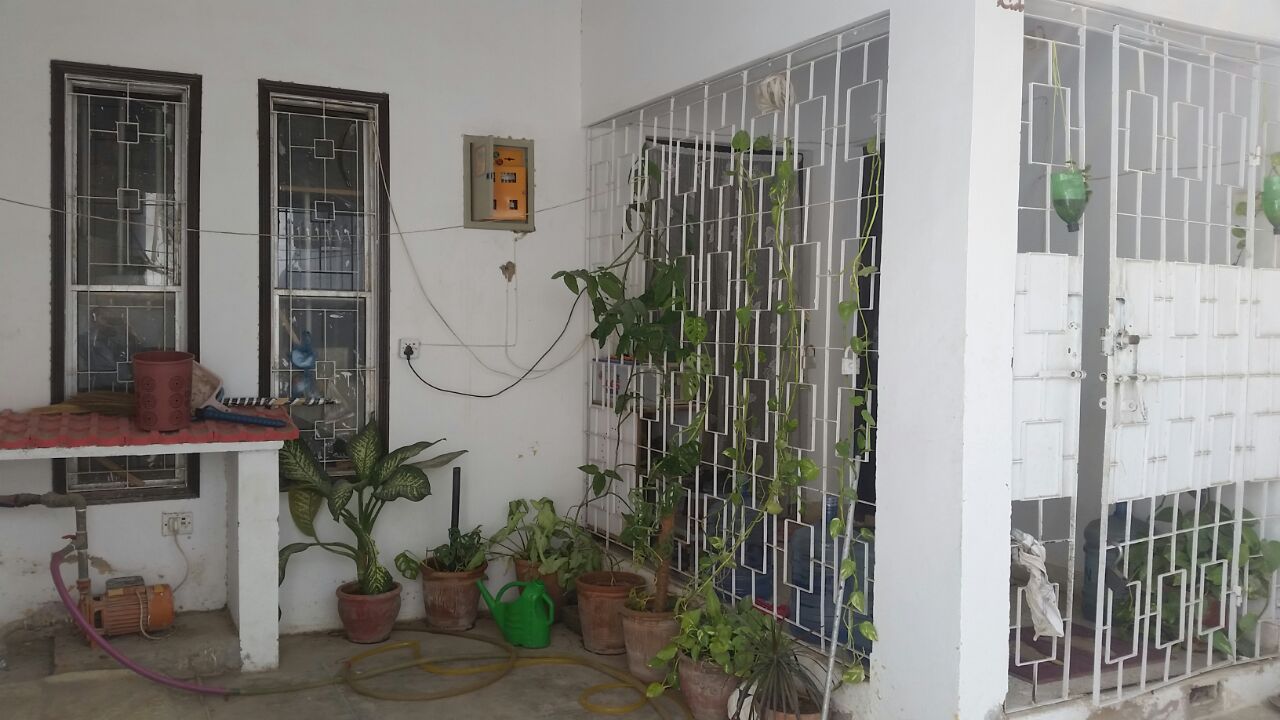 120 Sqy One Unit Beautiful Bungalow in Sasi Homes