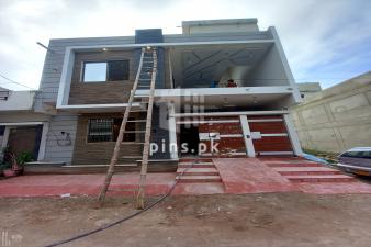 120 yards Beautiful House Available For Sale in Capital CHS Scheme 33