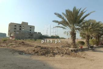 Park Facing 200 Sq Yards Plot in Falaknaz Dreams