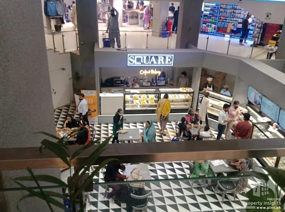 42 square feet's shop for sale in Main Gulistan-e-Johar chorangi.