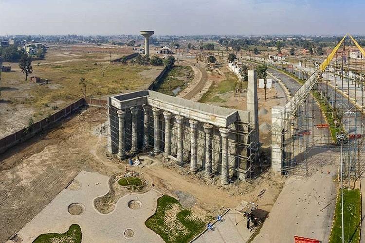 10 Marla Plots in 4.5 Lac on booking in Al Noor Orchard Lahore