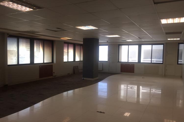 2000 sq-ft Office Space on Rent in Clifton