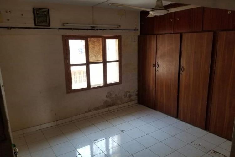 West Open Flat Availalble for Sale In Main Haidry Market North Nazimabad