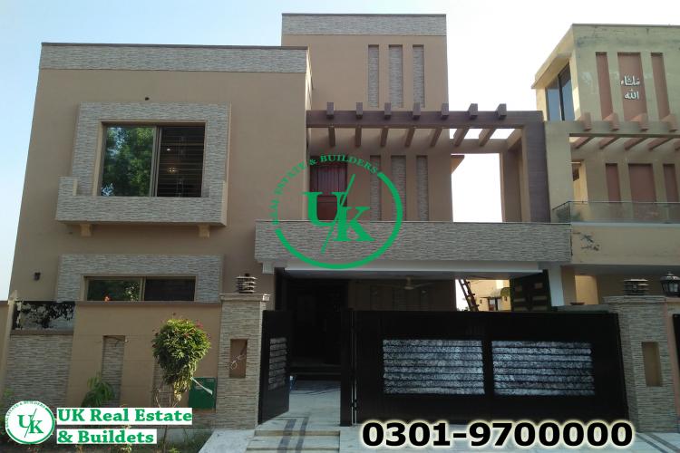 10 marla house for sale in Hussain Block  Bahria Town Lahore